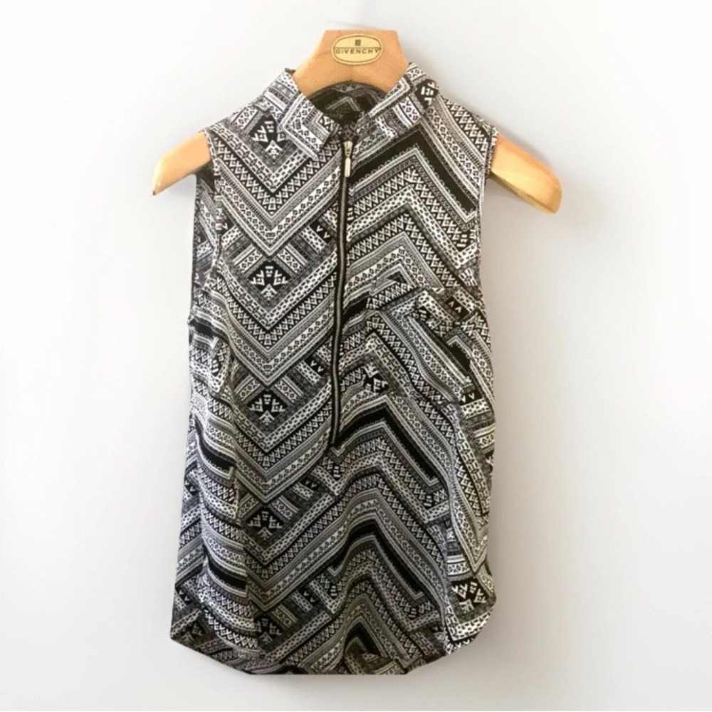 Streetwear Society Sleeveless Women Shirt Black &White‎ Geometric Aztec Y2K Sz M